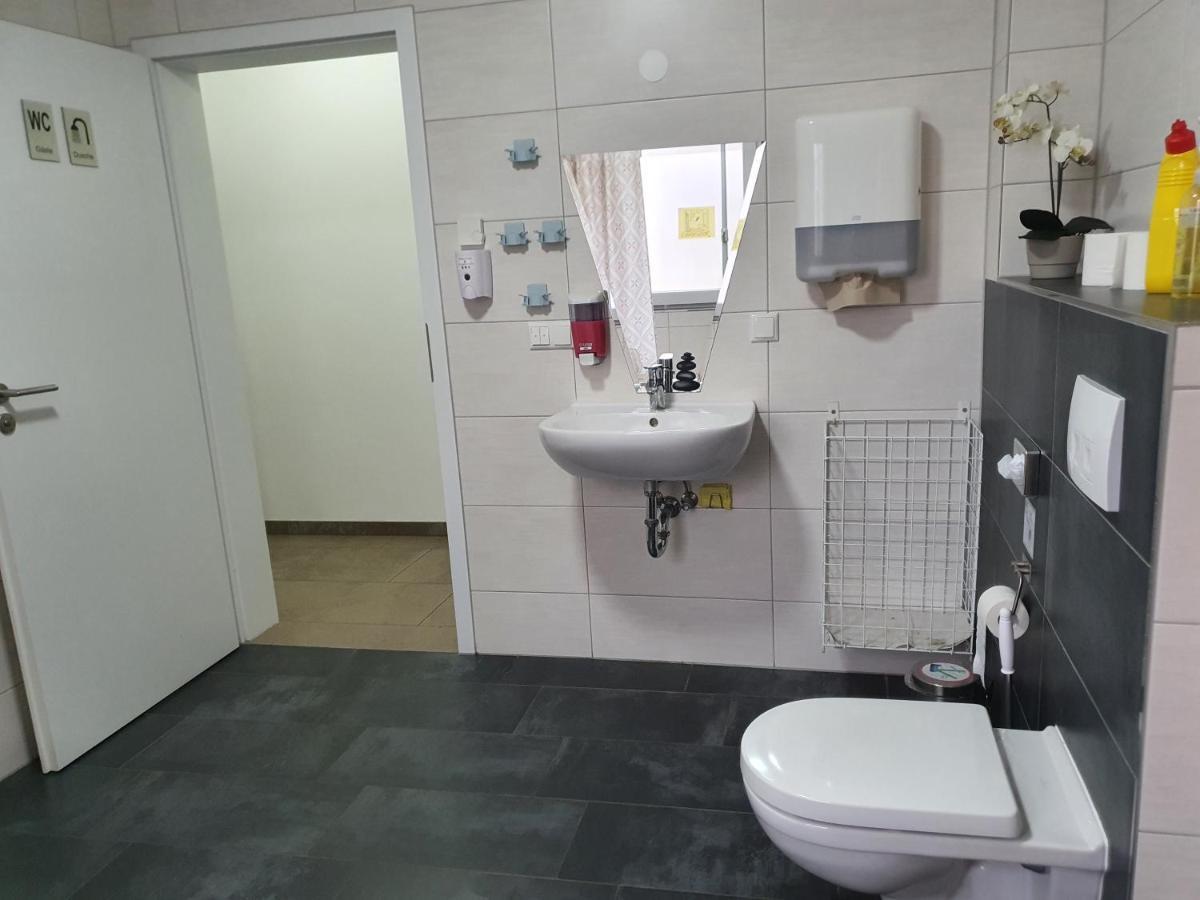 Seelze-Letter Monteurzimmer / Apartment / Messezimmer Екстериор снимка