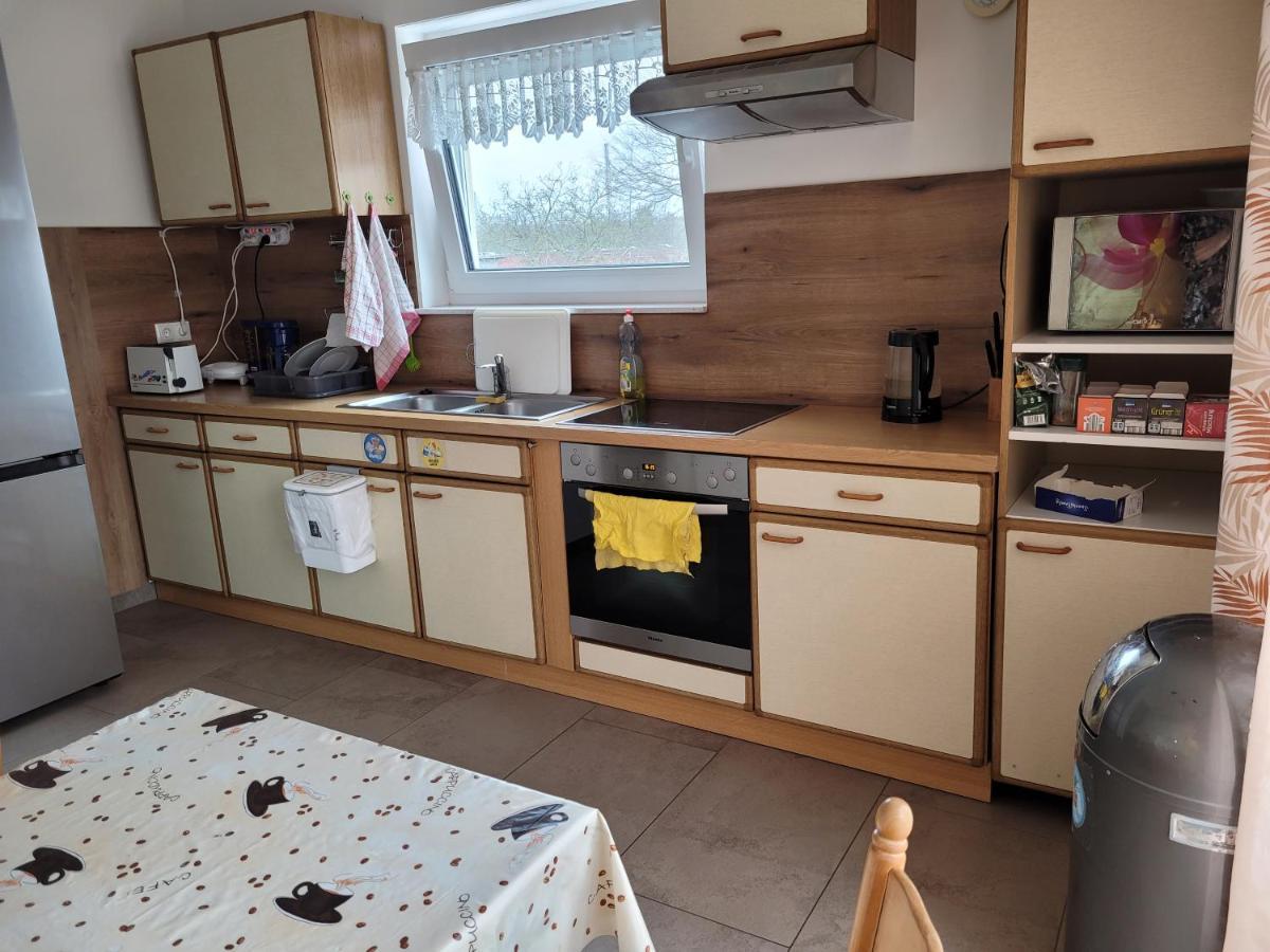 Seelze-Letter Monteurzimmer / Apartment / Messezimmer Екстериор снимка