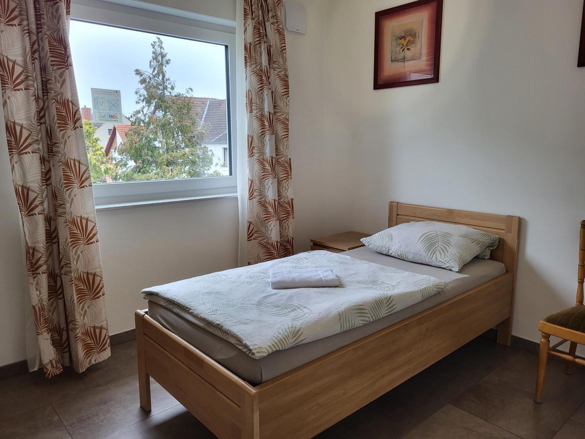 Seelze-Letter Monteurzimmer / Apartment / Messezimmer Стая снимка
