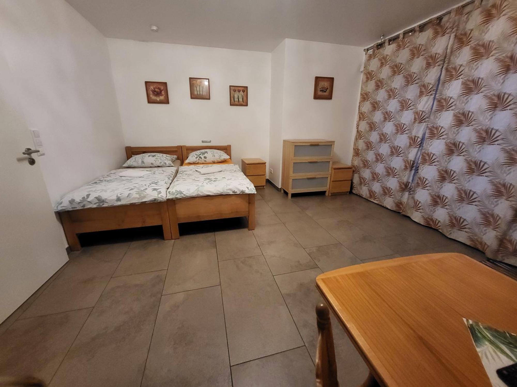 Seelze-Letter Monteurzimmer / Apartment / Messezimmer Екстериор снимка