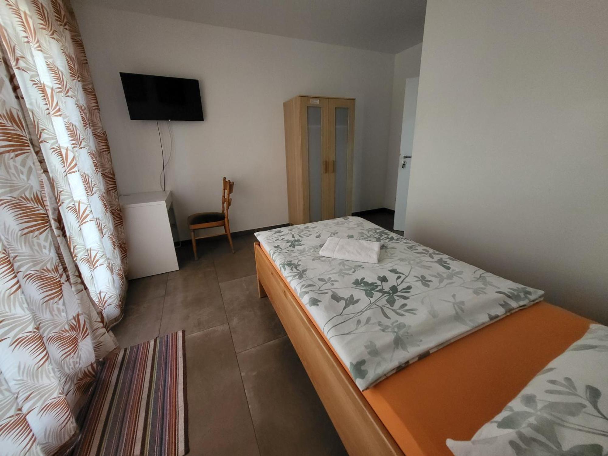 Seelze-Letter Monteurzimmer / Apartment / Messezimmer Екстериор снимка