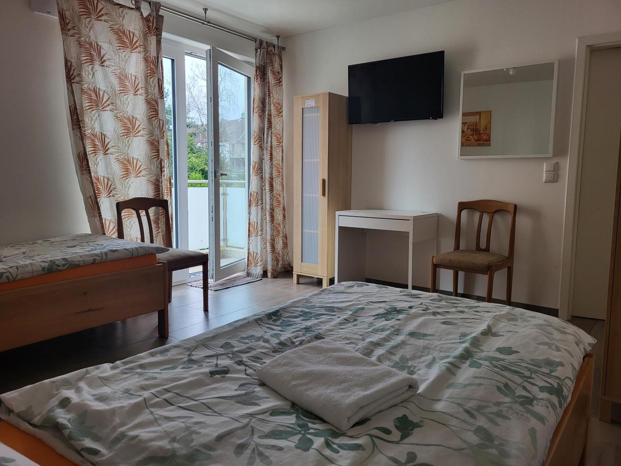 Seelze-Letter Monteurzimmer / Apartment / Messezimmer Стая снимка