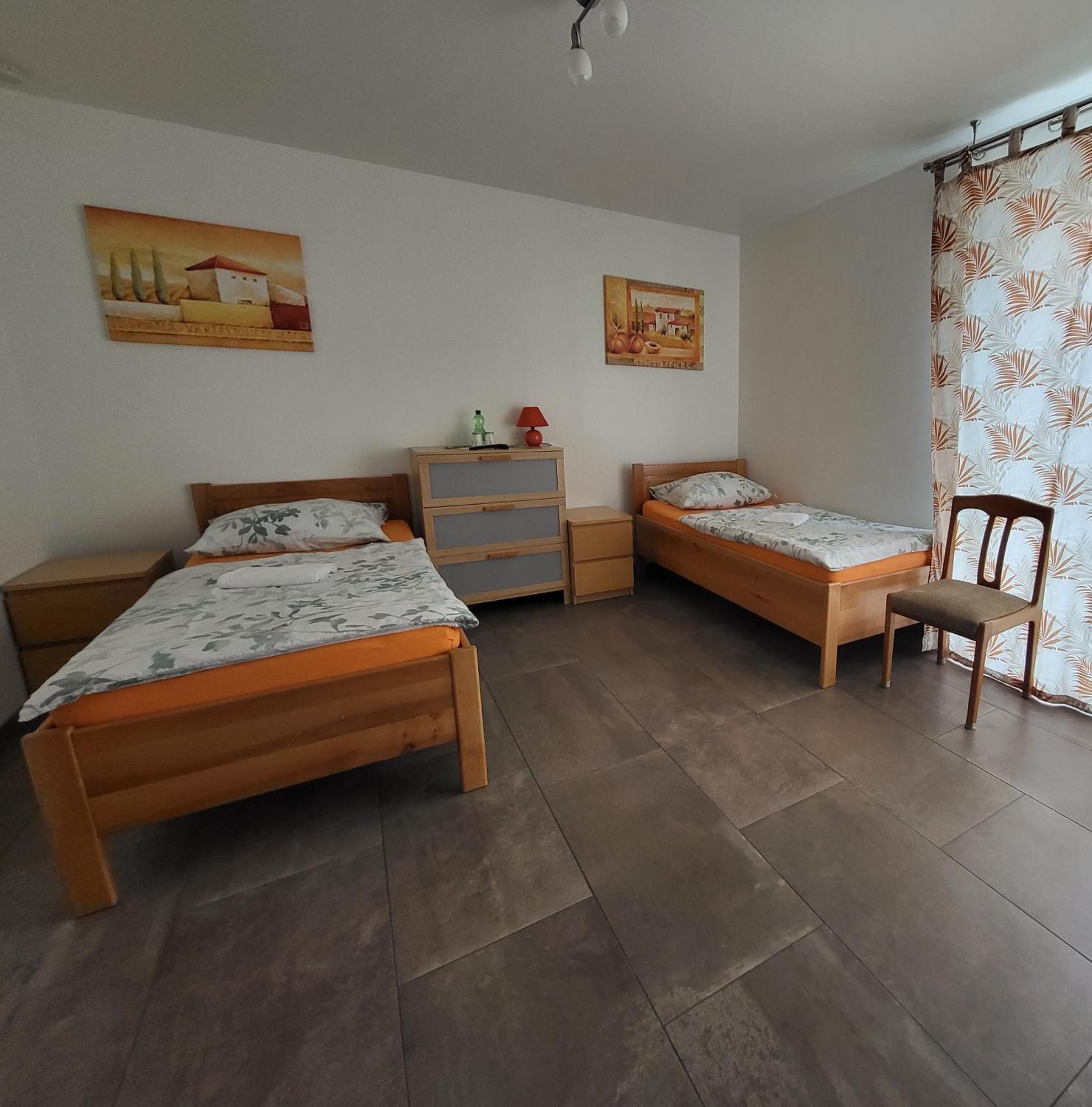 Seelze-Letter Monteurzimmer / Apartment / Messezimmer Екстериор снимка